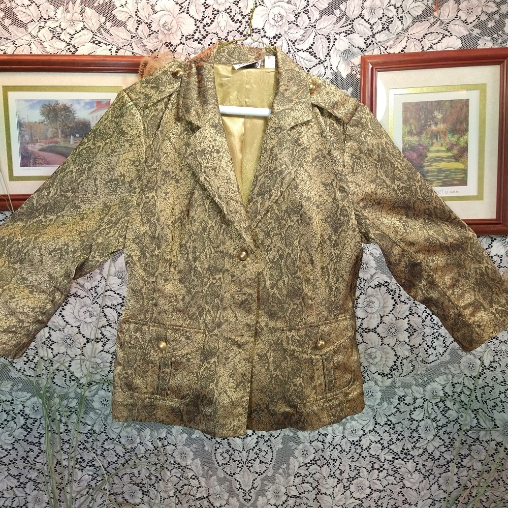 Joan Rivers gold and black animal print jacquard button up shoulder pads pockets
